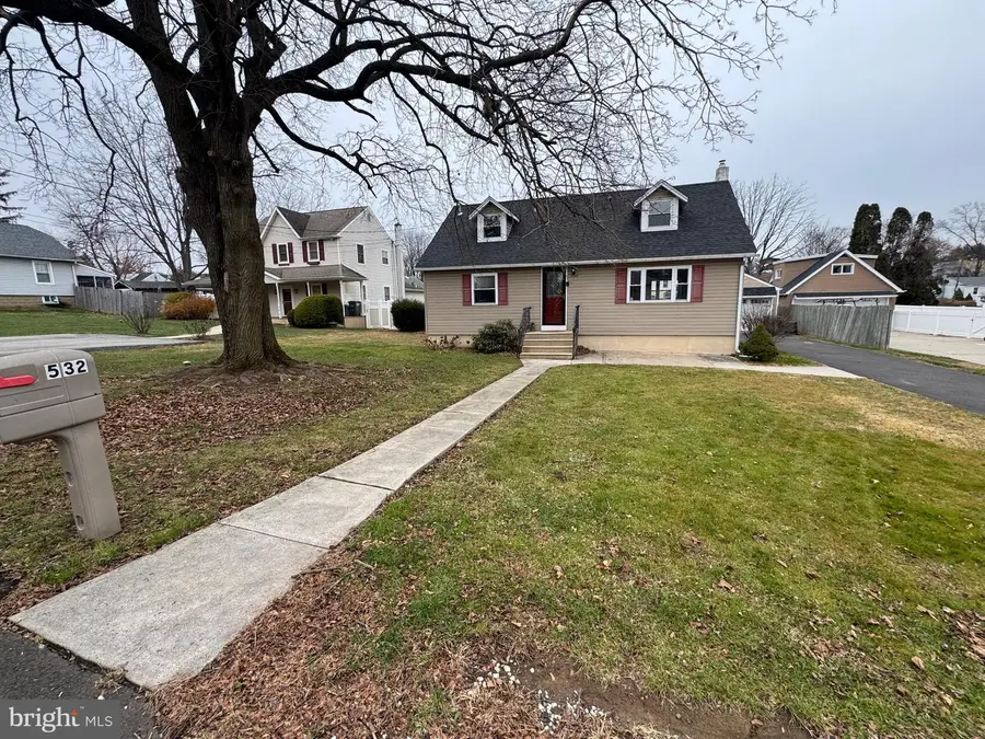 532 Welcome Ln, Feasterville Trevose, PA 19053 - Image #2