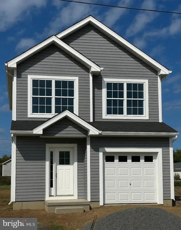 909 New Chestnut St, BRISTOL, PA 19007