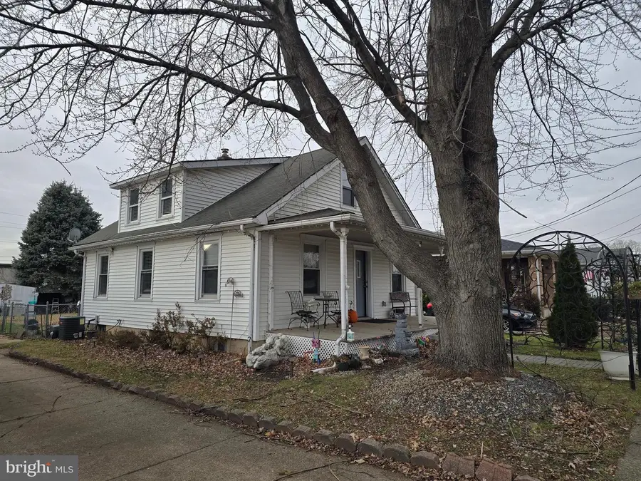 14-16 Grieb Ave, Levittown, PA 19057 - Image #3