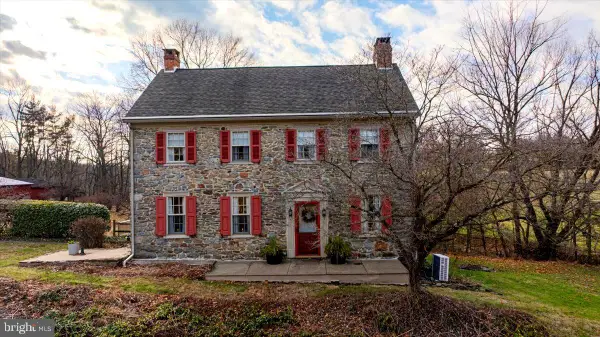 1940 Geryville Pike, EAST GREENVILLE, PA 18041