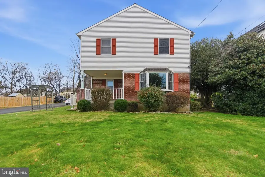 423 Harding, Feasterville Trevose, PA 19053 - Image #2