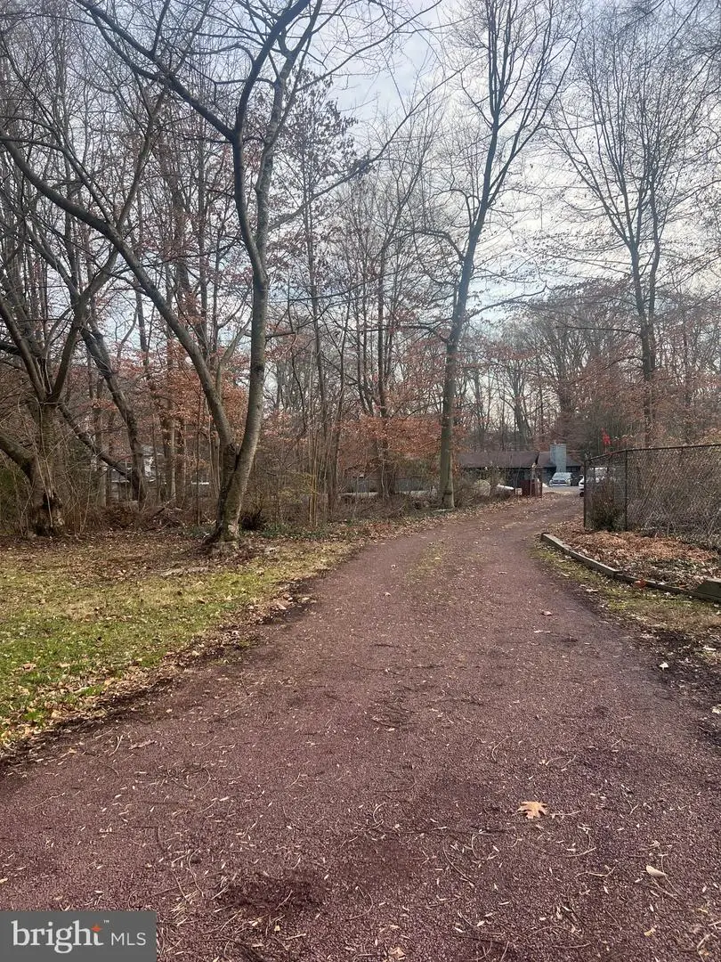 4403 E Yates Rd, Bensalem, PA 19020 - Image #2