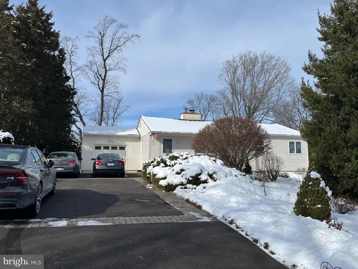 36 N Westview Ave, Feasterville Trevose, PA 19053 - Image #1