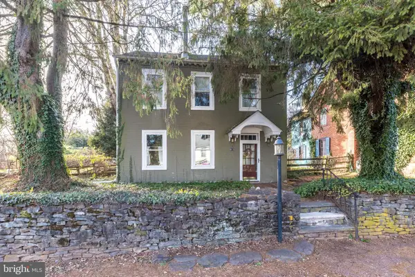 913 Old Bethlehem Rd, QUAKERTOWN, PA 18951