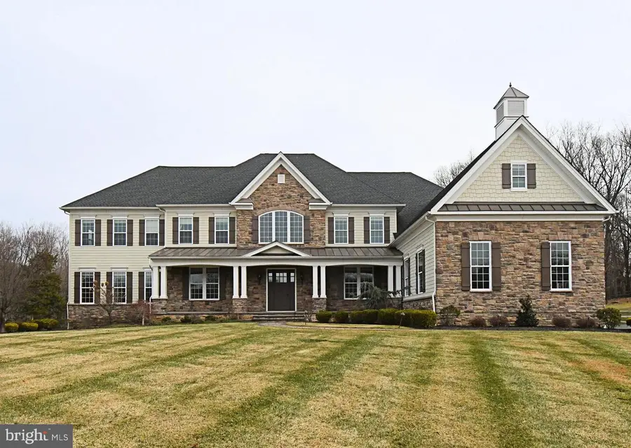 19 Goldney Dr, Newtown, PA 18940 - #2