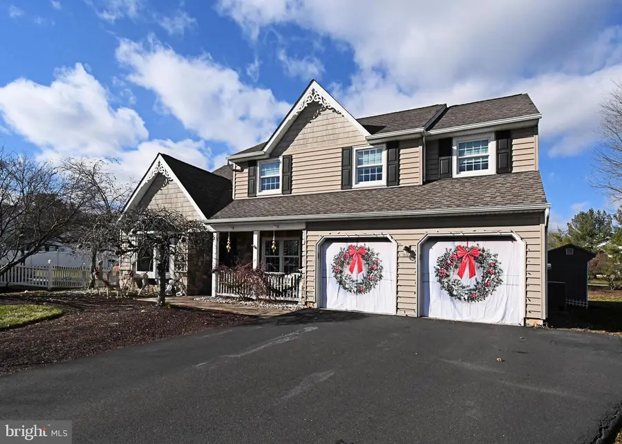 192 Greenbriar Ln, Newtown, PA 18940 - Image #3