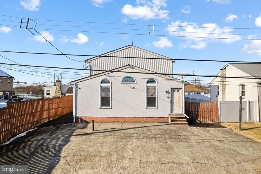 2623 Knights Rd, Bensalem, PA 19020 - #3