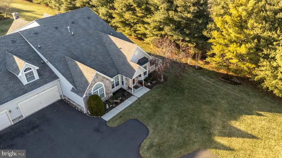 350 Shady Brook Dr #183, Langhorne, PA 19047 - Image #2