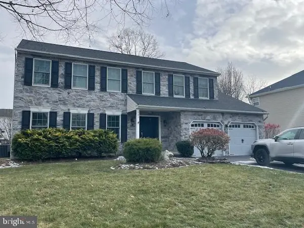 981 Scarlet Oak Dr, CHALFONT, PA 18914