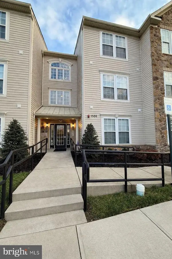 1506 Moore St #301, BRISTOL, PA 19007