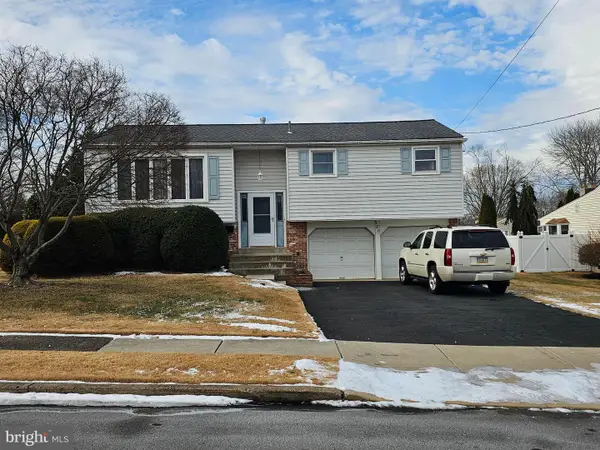 980 Marshall Dr, WARMINSTER, PA 18974