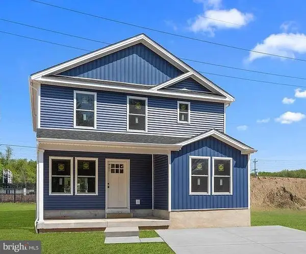 2820 Avenue E, LEVITTOWN, PA 19056