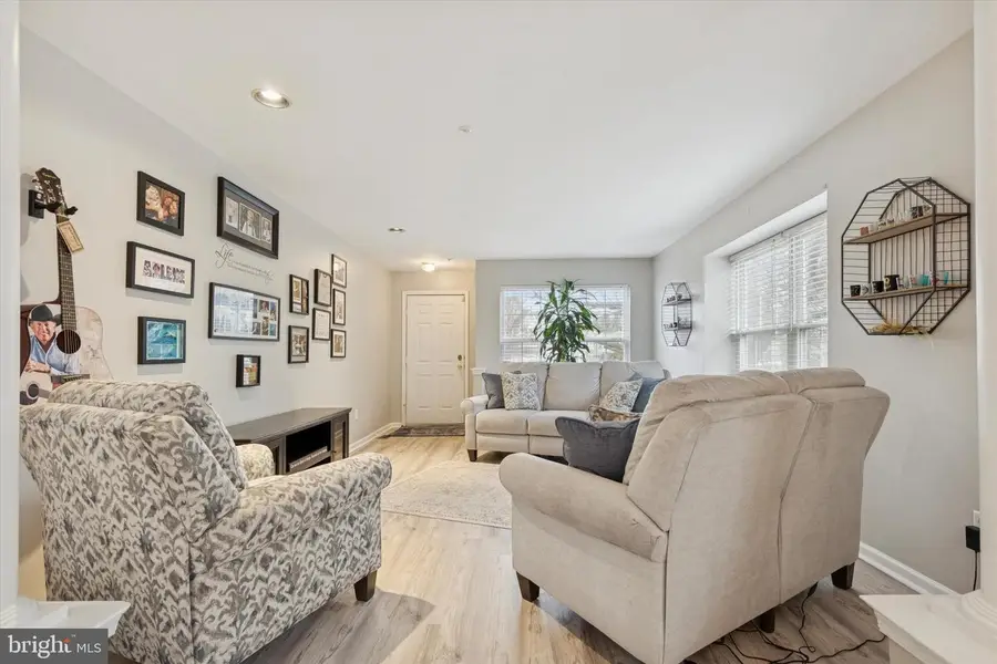 1468 Sweetbriar Dr, Jamison, PA 18929 - Image #2