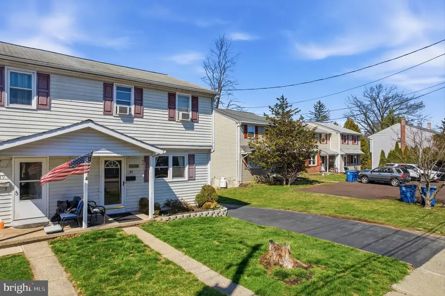 87 W Park Ave, Sellersville, PA 18960 - #3