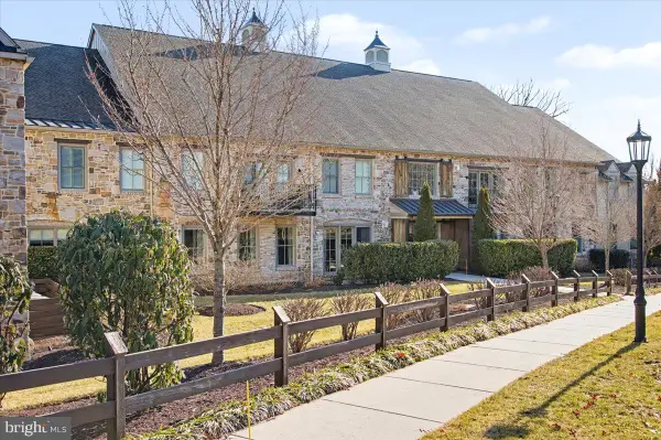 2401 Lower State Rd #10, DOYLESTOWN, PA 18901