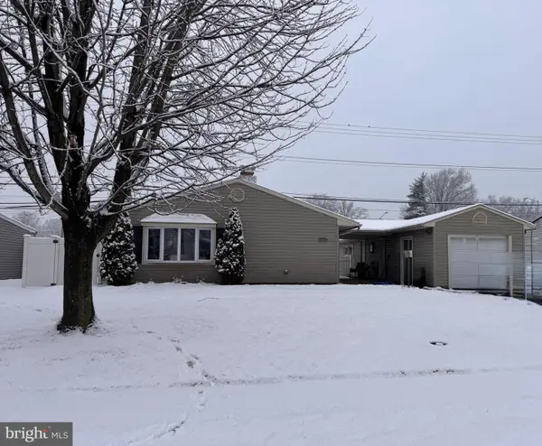 59 Graystone Ln, LEVITTOWN, PA 19055