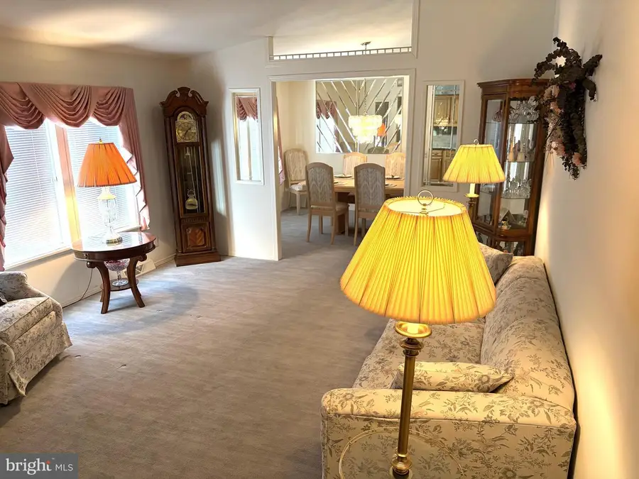 389 Thrush Ct W, New Hope, PA 18938 - Image #2