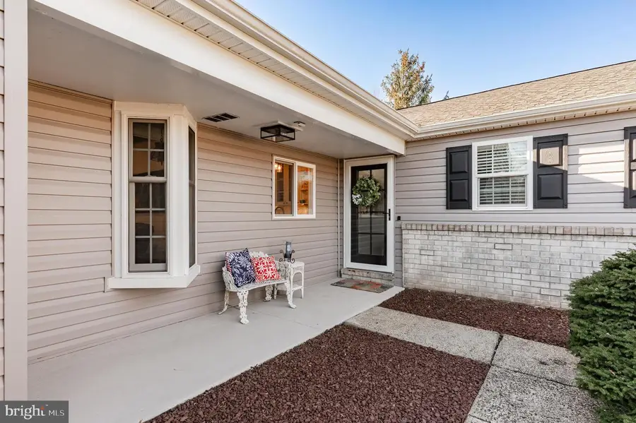 23 Wooden Bridge Ct, Southampton, PA 18966 - Image #3