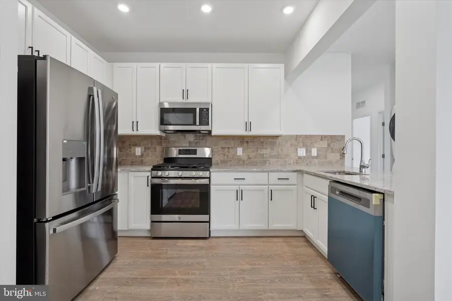 16453 River View Ct, Bristol, PA 19007 - Image #2