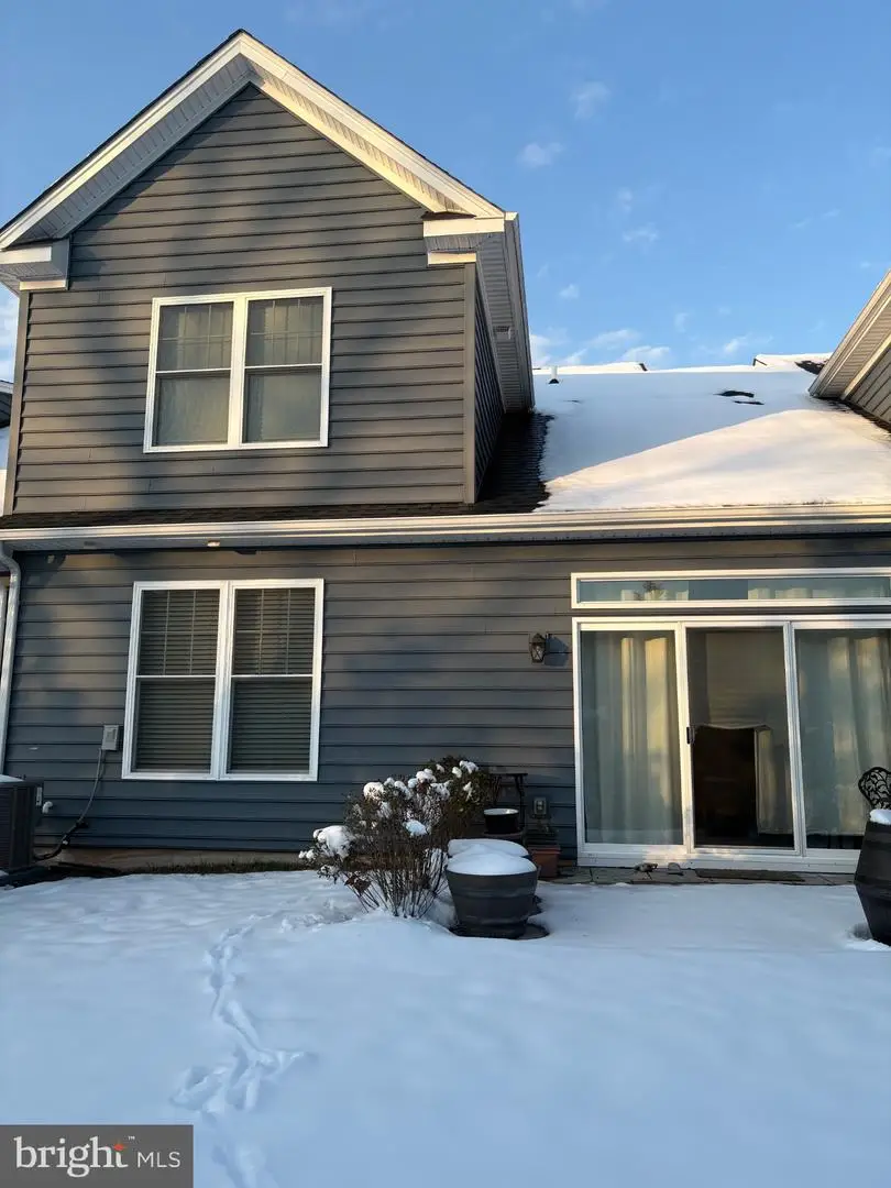 909 Holden Ct, Warminster, PA 18974 - Image #2