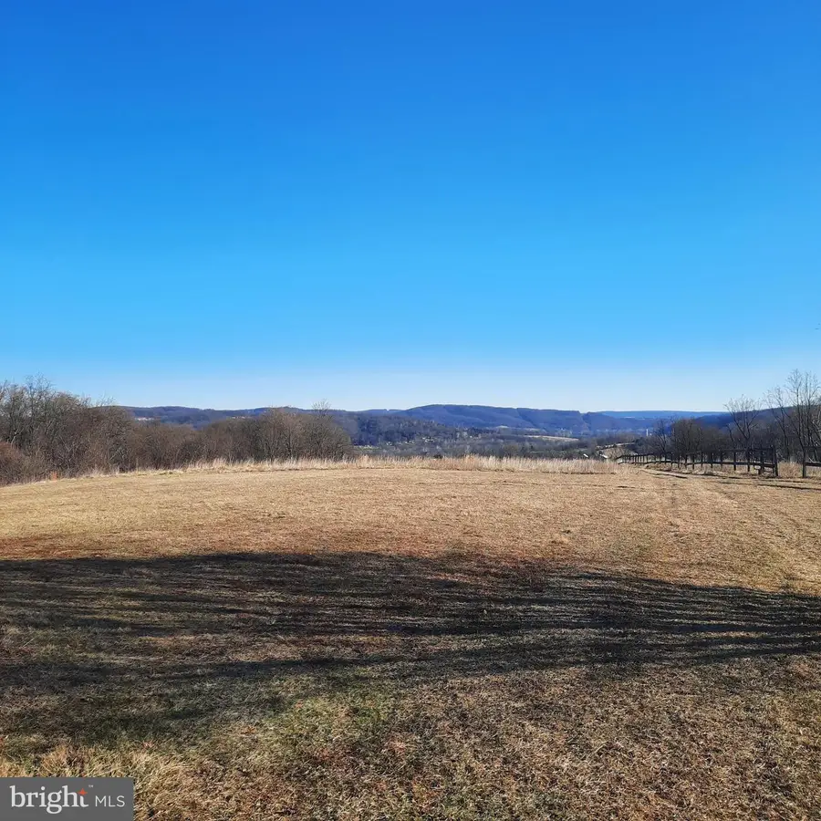 408 Kintner Rd, Kintnersville, PA 18930 - Image #2