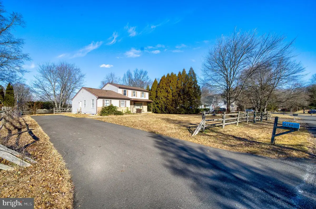 2166 Wayne Dr, Jamison, PA 18929 - Image #1