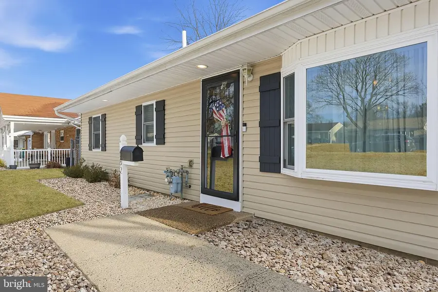 682 Trenton Rd, Fairless Hills, PA 19030 - Image #2