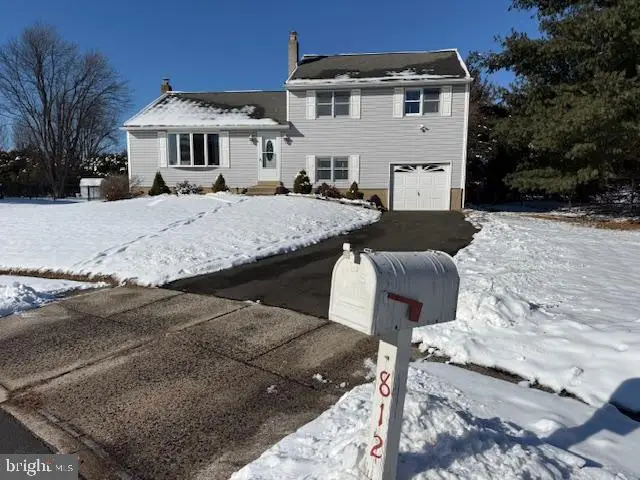 812 Lillian Ln, Warminster, PA 18974 - Image #1