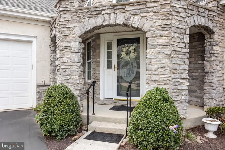 1136 Maxwell Mnr, Warwick, PA 18974 - Image #3