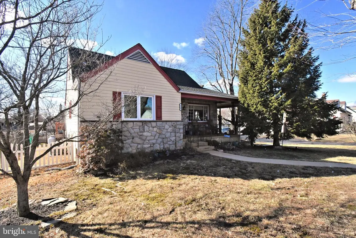 219 Rosewood Ave, Feasterville Trevose, PA 19053 - Image #1