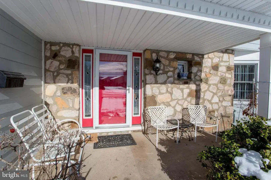 1917 Palomino Dr, Warrington, PA 18976 - Image #3