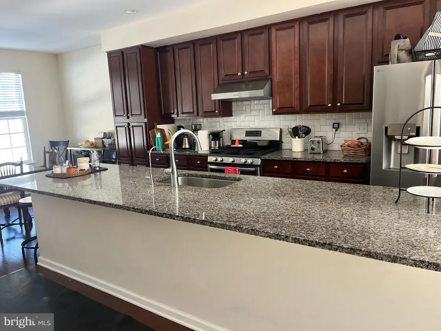 24114 Hickory Ln, Langhorne, PA 19047 - Image #2