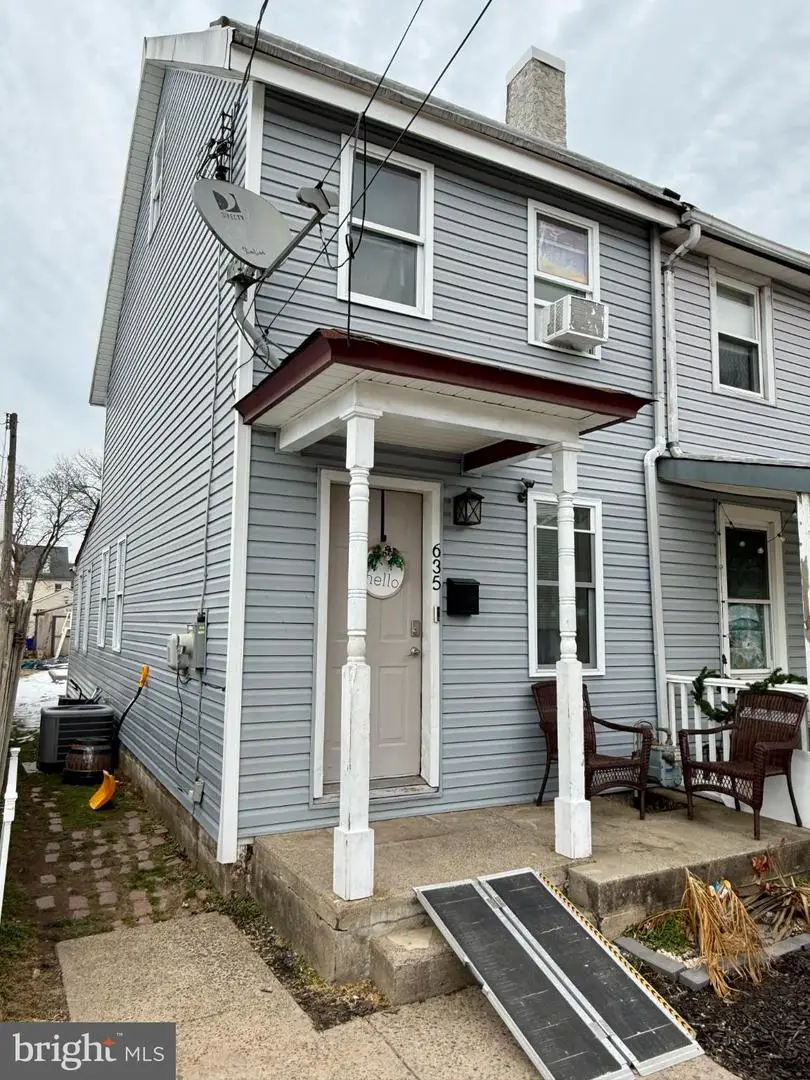 635 Spruce St, Bristol, PA 19007 - Image #1