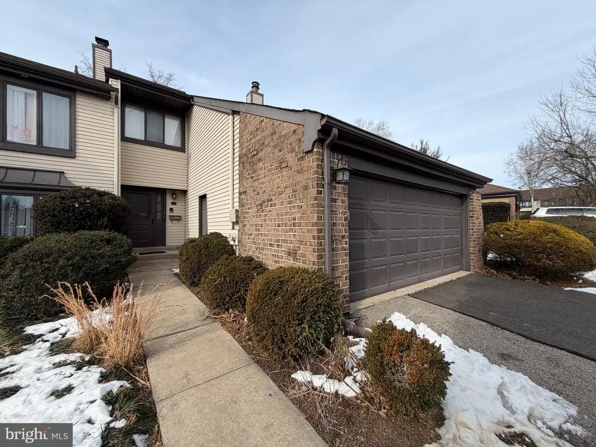 20 Independence Pl, Newtown, PA 18940 - Image #1