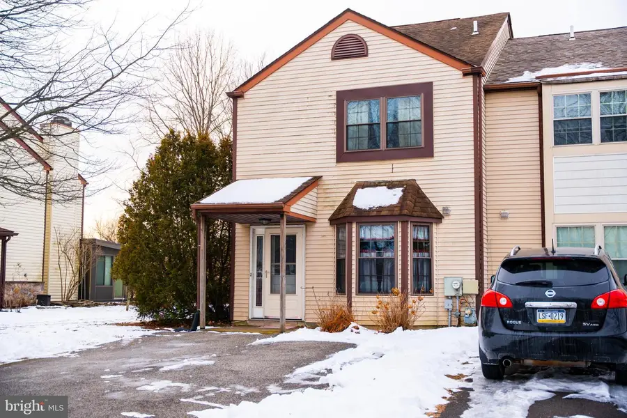 641 Whittier Dr, Warminster, PA 18974 - Image #2