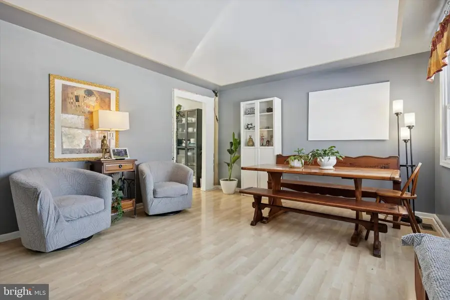 15 Maple Ave, Line Lexington, PA 18932 - #3