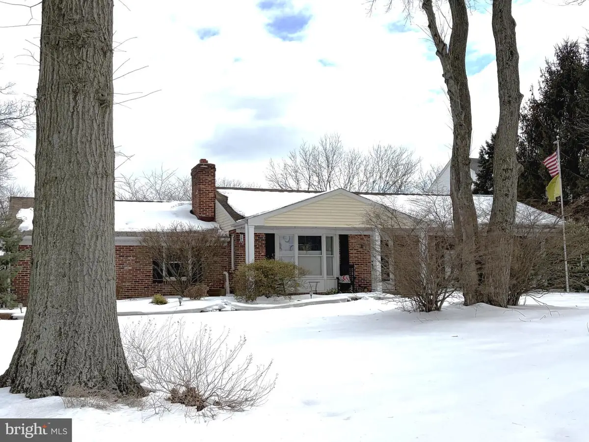 1901 Oxford Valley Rd, Yardley, PA 19067 - #1