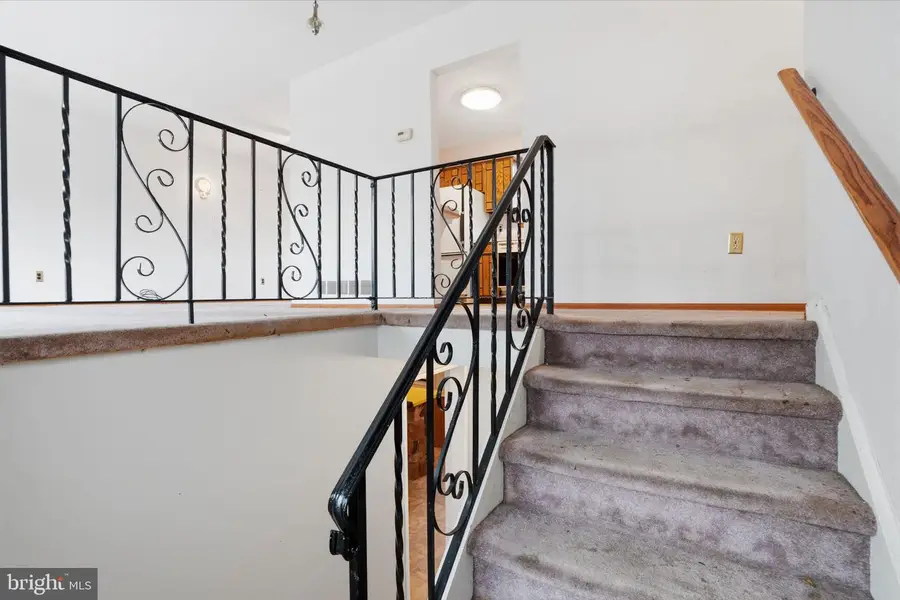 1201 Log College Dr, Warminster, PA 18974 - #3