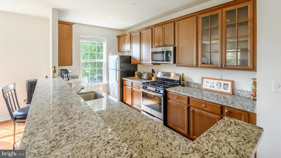 310 Katie Ln, Perkasie, PA 18944 - #2