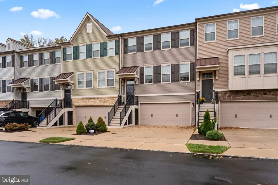 484 Rowan St, Warminster, PA 18974 - #2