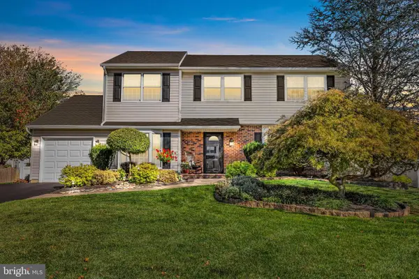 284 Greenview Rd, YARDLEY, PA 19067