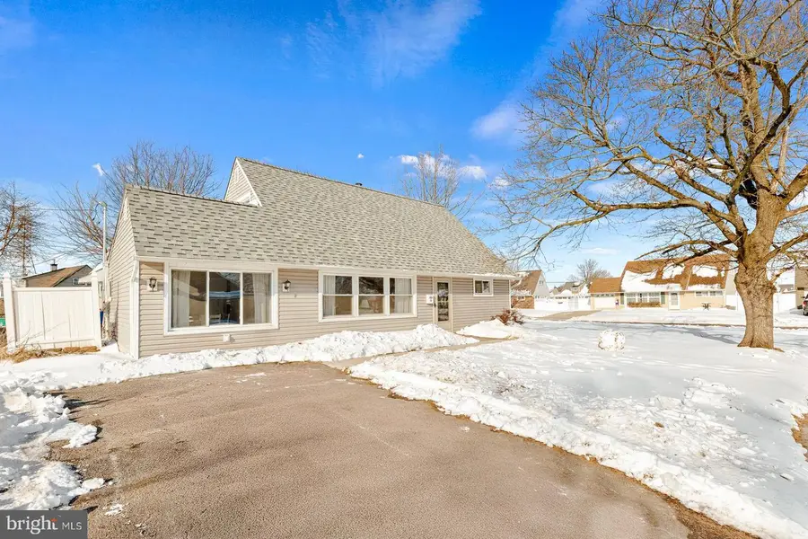 2 Norman Ave, Levittown, PA 19055 - Image #2