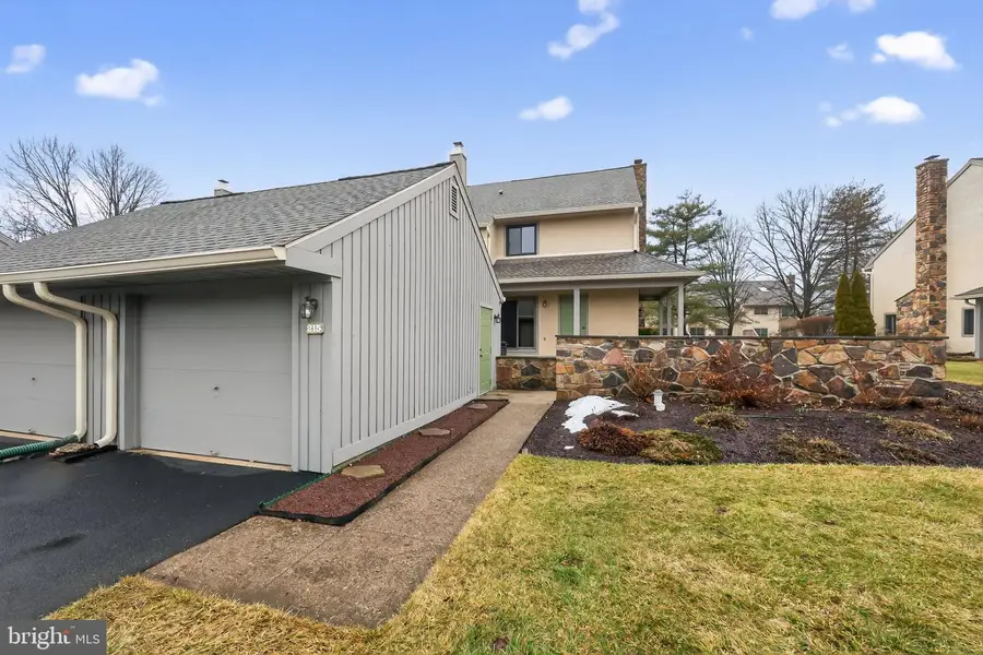 215 Clover Hill Ct, Yardley, PA 19067 - #2