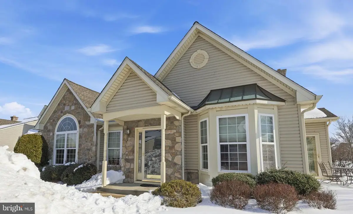 212 Shady Brook Dr #283, Langhorne, PA 19047 - Image #1