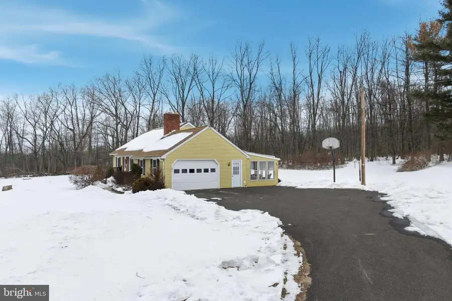 1627 Diamond St, Sellersville, PA 18960 - #3