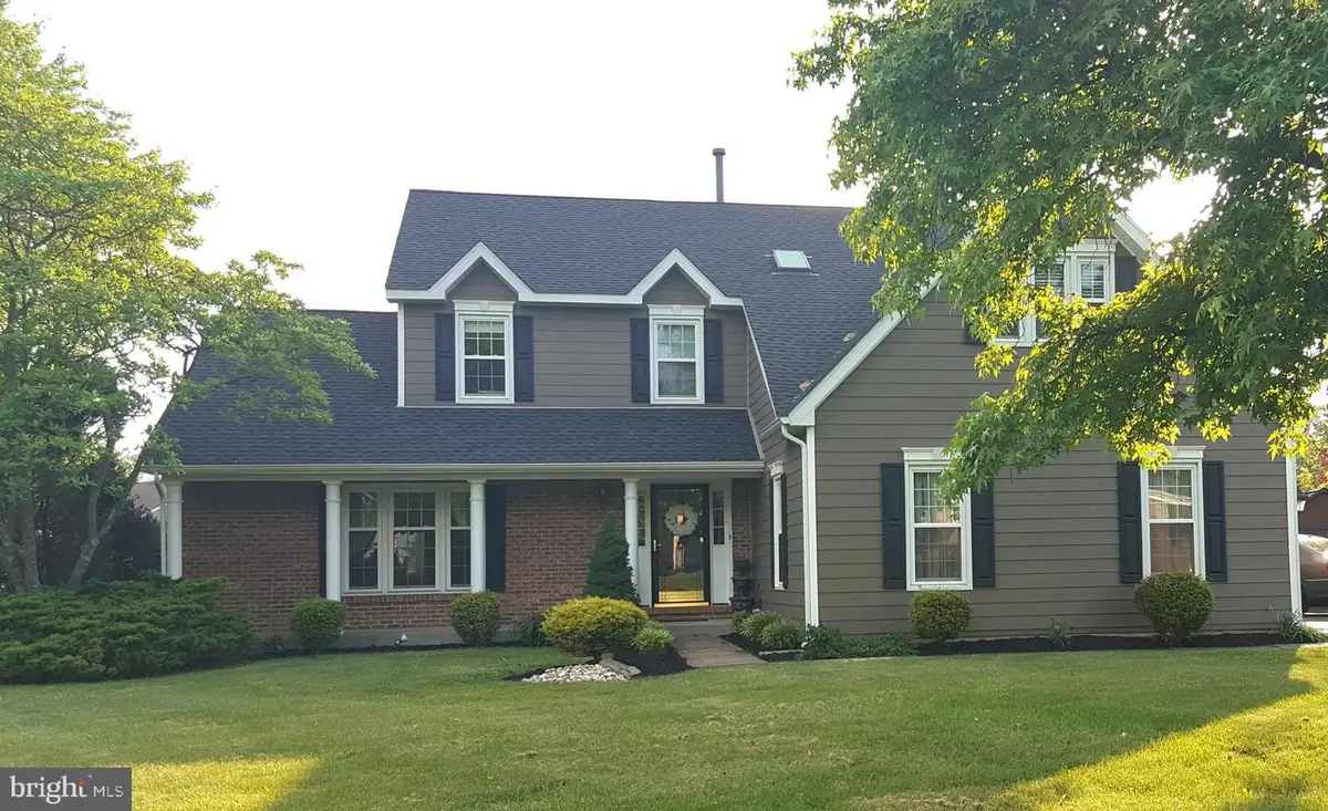 443 Knollbrook Dr, Langhorne, PA 19047 - Image #1