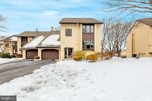 18 Golf Club Dr, LANGHORNE, PA 19047