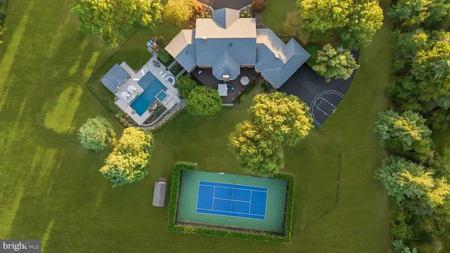 7 Woodland Rd, Newtown, PA 18940 - #2