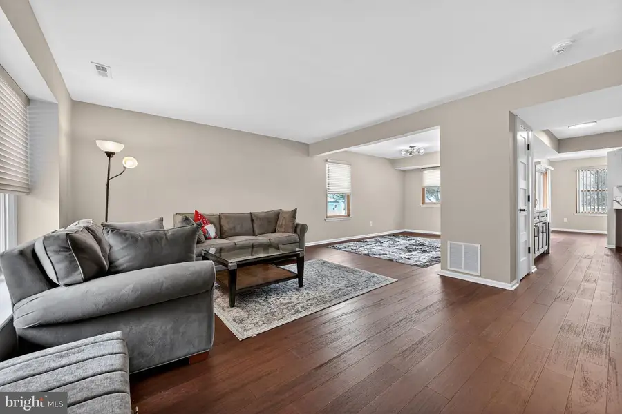 1355 Amwell St, Bensalem, PA 19020 - #3