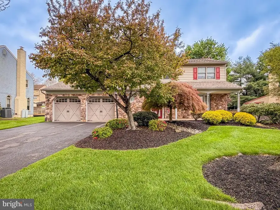 336 Fox Hollow Dr, Feasterville Trevose, PA 19053 - #2